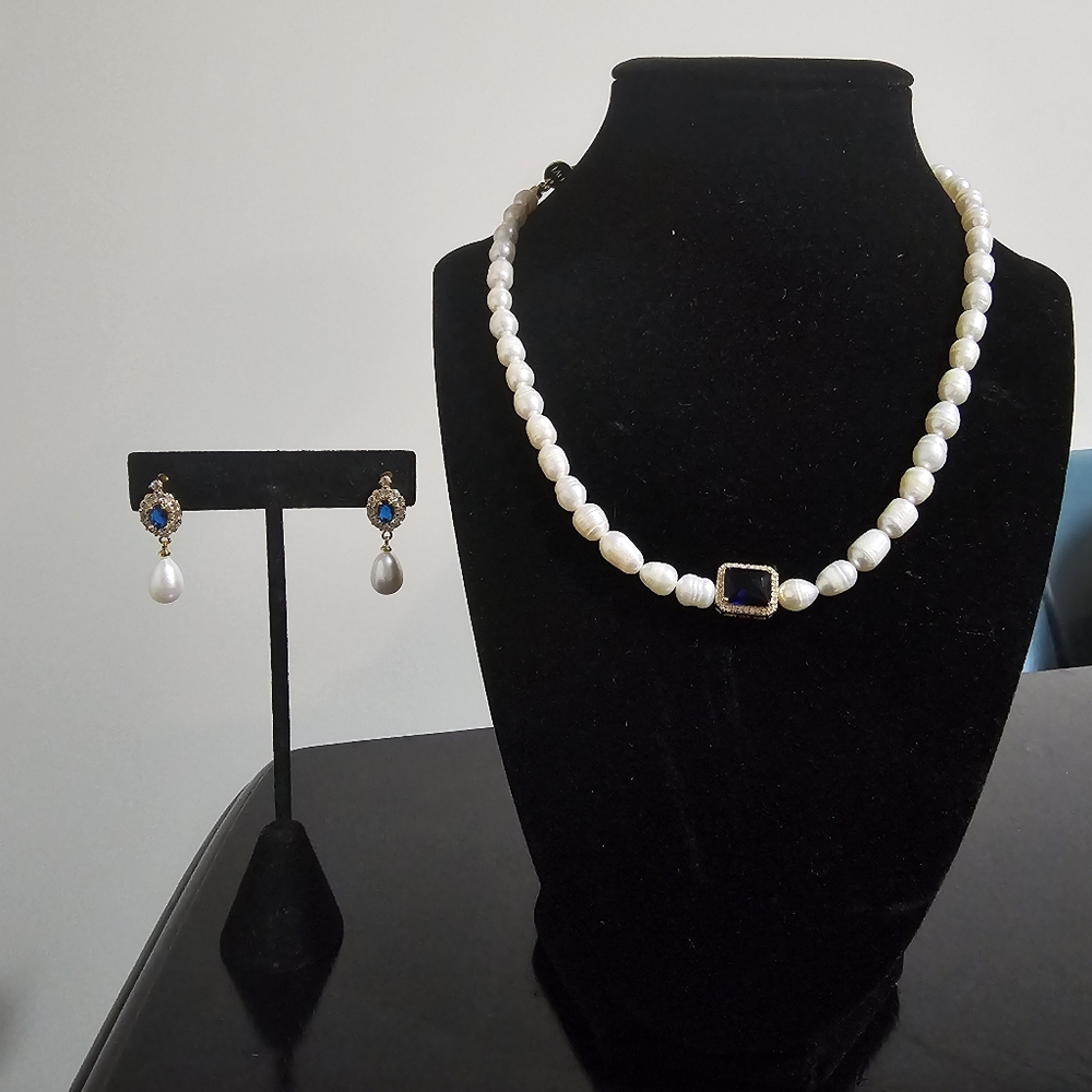 Elegant Pearl Necklace and Earring Set
